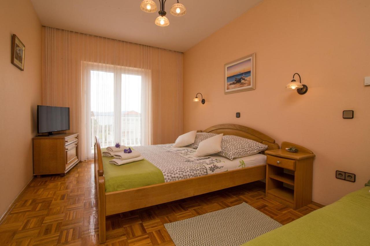 Hotel Pansion Adria Sveti Filip i Jakov Zewnętrze zdjęcie